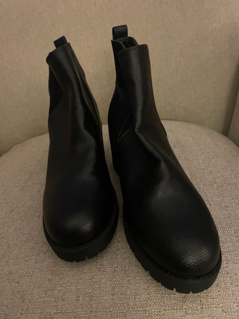 Mia Shoes Jody Black Chelsea Boot, S87